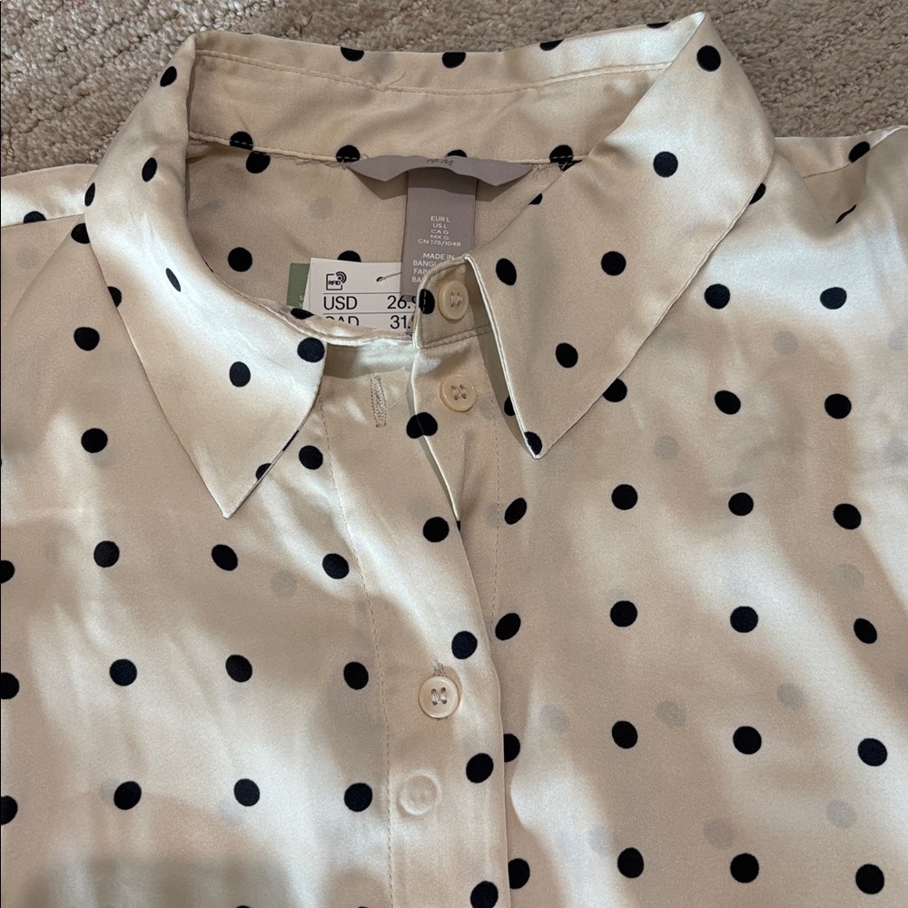 🏷 H & M blouse - Picture 3 of 6